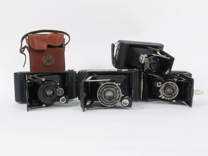 Lot de 4 appareils photographiques : ZEISS IKON SIMPLEX (511/2) KODAK 