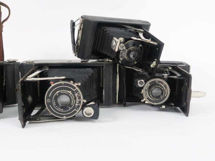 Lot de 4 appareils photographiques : ZEISS IKON SIMPLEX (511/2) KODAK 