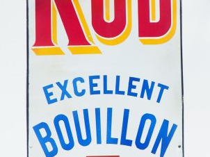 Vente aux enchères LE BOUILLON KUB. Grande plaque émaillée. Dim. : 182 x 55.5 cm.