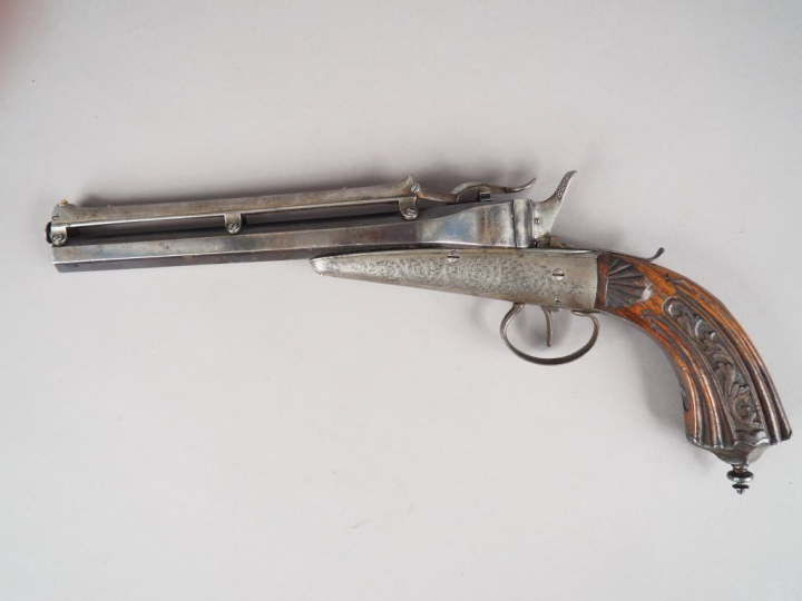 Pistolet à gravitation Colette à munition autopropulsée en calibre 52 