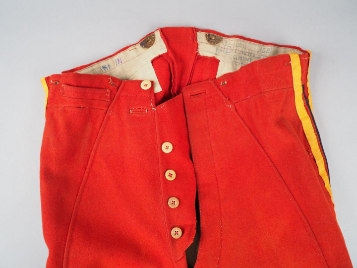 Pantalon à basane dans le gout d’un pantalon de guide de la Garde Impé