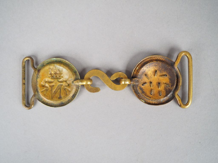 Belle boucle agrafe de ceinturon porte épée d’officier supérieur Secon