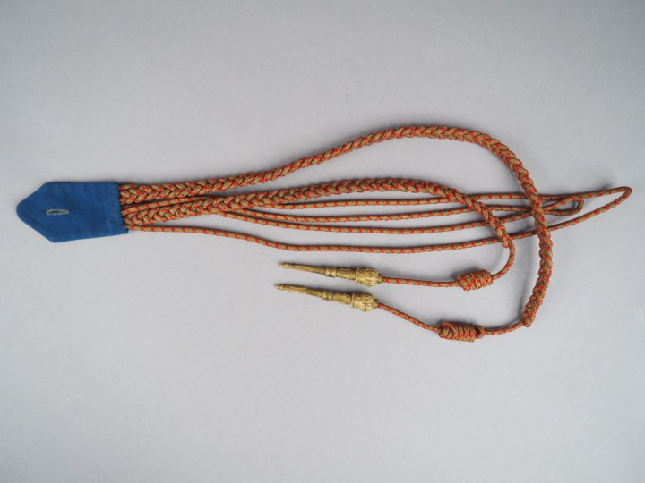 Belle aiguillettes en tressage partiel à deux brins de passementerie d