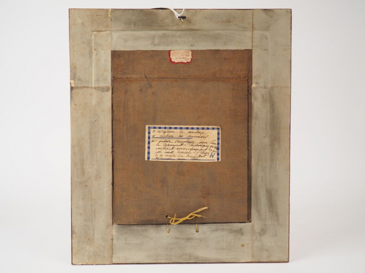 Cadre vitré contenant une aigle sénestrogyre non couronné peint en dor