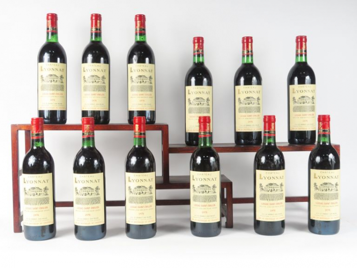 12 BOUTEILLES CHÂTEAU LYONNAT LUSSAC ST EMILION - 1978 - BG