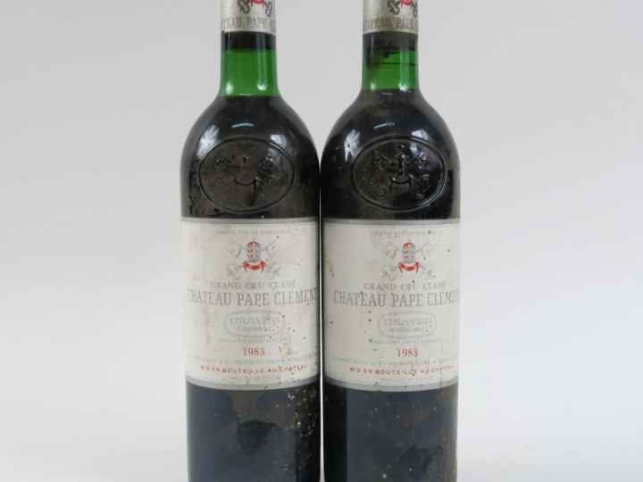 2 BOUTEILLES CHÂTEAU PAPE CLÉMENT GCC GRAVES - 1983 - BG