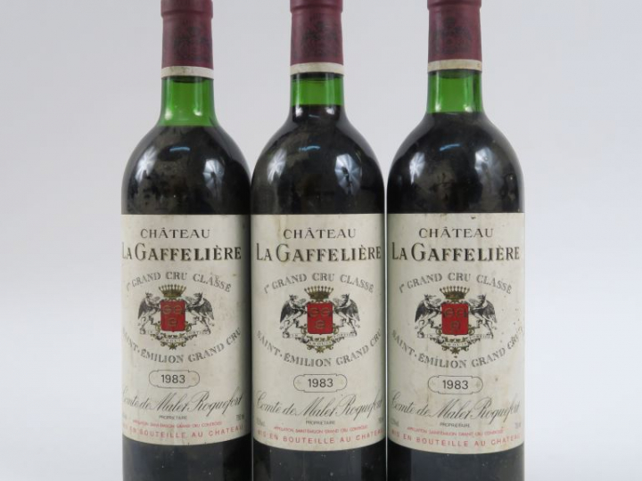 3 BOUTEILLES CHÂTEAU LA GAFFELIÈRE 1er GCC ST EMILION - 1983 - 1 BG++/