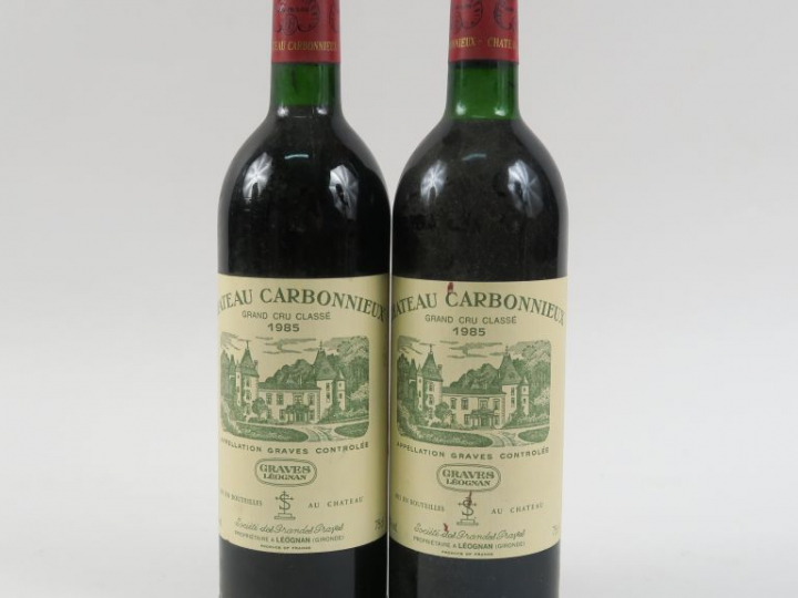 2 BOUTEILLES CHÂTEAU CARBONNIEUX GCC GRAVES - 1985 - 1 BG/1 LB