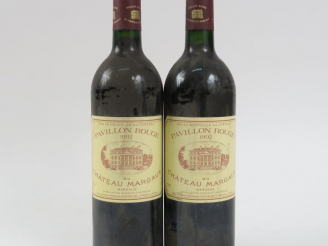Vente aux enchères 2 BOUTEILLES PAVILLON ROUGE DU CHÂTEAU MARGAUX - 1992