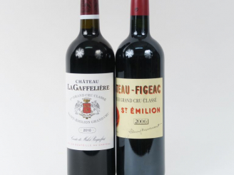 Vente aux enchères 2 BOUTEILLES 1er GCC ST EMILION : 1 CHÂTEAU FIGEAC 2006 - 1 CHÂTEAU LA