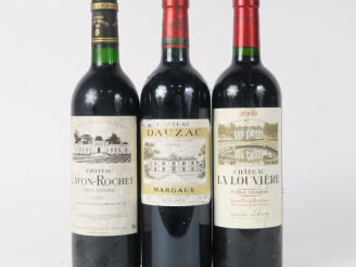 Vente aux enchères 3 BOUTEILLES : 1 CHÂTEAU LAFON ROCHET GCC ST ESTÈPHE 1986 BG - 1 CHÂTE