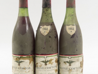 Vente aux enchères 3 BOUTEILLES ALOXE CORTON BIDAUT ROYER - 1964 - 1 PRÉSUMÉE/2.5 CM/5 CM