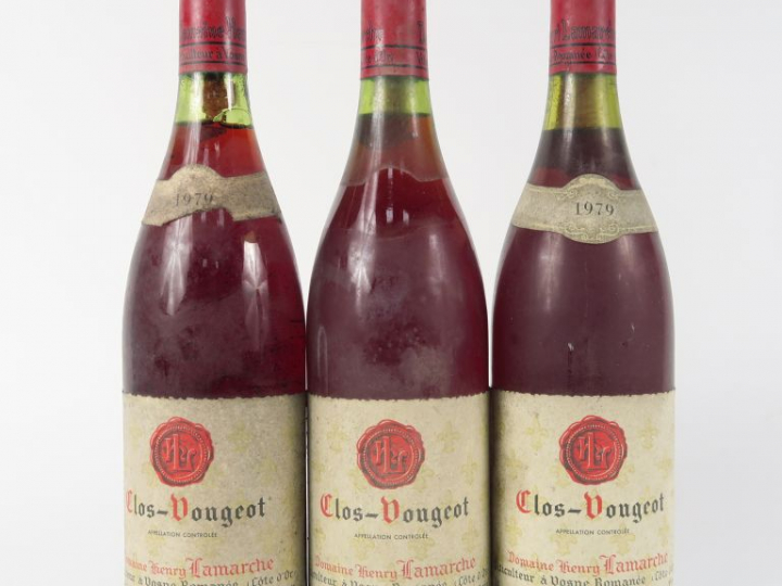 3 BOUTEILLES CLOS VOUGEOT DOMAINE HENRY LAMARCHE - 1979 -2 à 2 CM/1 à 
