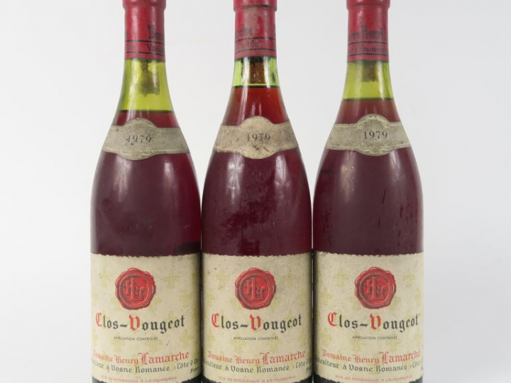 3 BOUTEILLES CLOS VOUGEOT DOMAINE HENRY LAMARCHE - 1979 -2 à 2 CM/1 à 