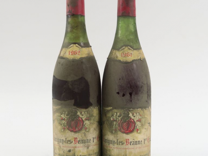 2 BOUTEILLES SAVIGNY LES BEAUNE P. MONGET : 1 de 1961 à 6 CM/BS - 1 de