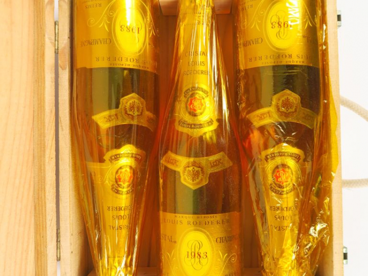 3 BOUTEILLES CHAMPAGNE CRISTAL ROEDERER - 1983 - COFFRET BOIS