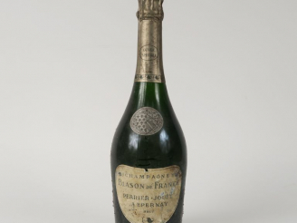 Vente aux enchères 1 BOUTEILLE CHAMPAGNE BLASON DE France PERRIER JOUET 'CUVÉE SPÉCIALE' 