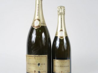 Vente aux enchères 2 FLACONS LOUIS ROEDERER 'BRUT PREMIER' : 1 MAGNUM - 1 BOUTEILLE