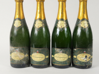 Vente aux enchères 4 BOUTEILLES CHAMPAGNE PHILIPPONNAT ' ROYALE RÉSERVE' - EA