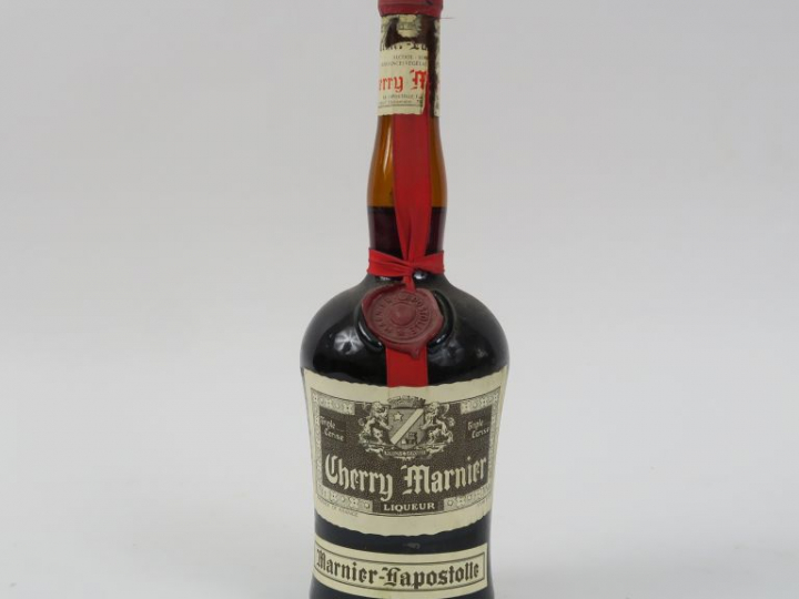1 BOUTEILLE CHERRY MARNIER TRIPLE CERISE