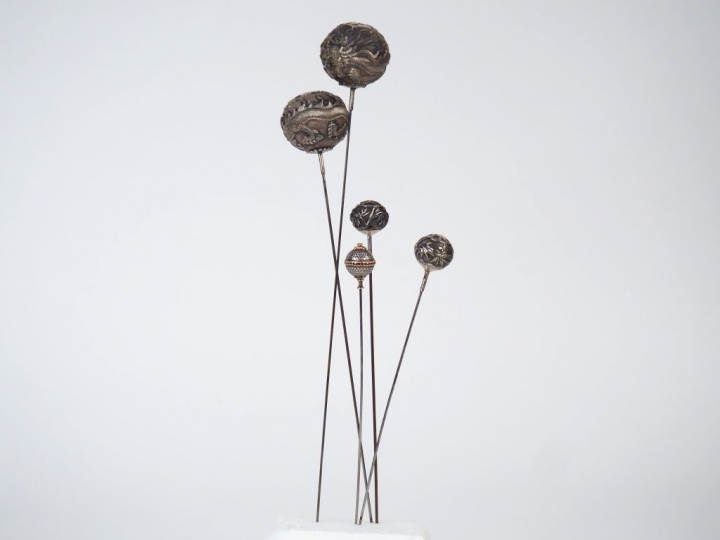 5 aiguilles ou épingles à chapeau en argent bas titre ou métal argenté