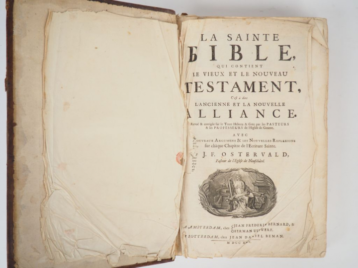 LA SAINTE BIBLE, qui contient le Vieux et le Nouveau Testament, c’est-