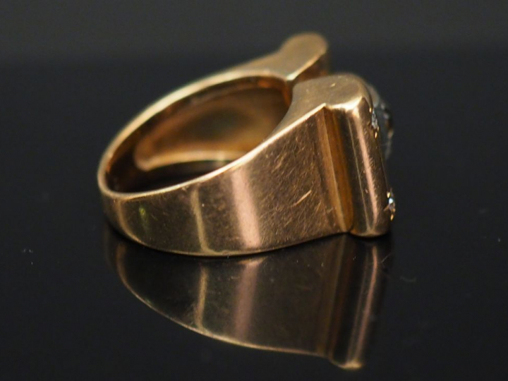 Bague 1940 en or et brillants.  Poids tel. 7,75 g