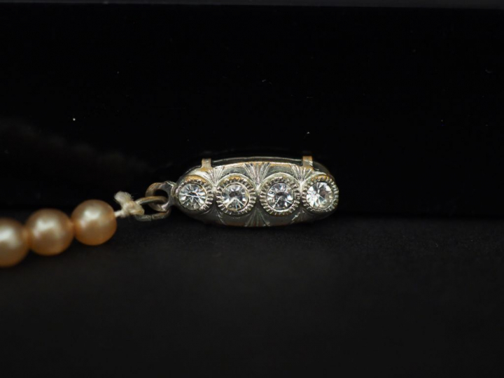 Collier de perles de culture.