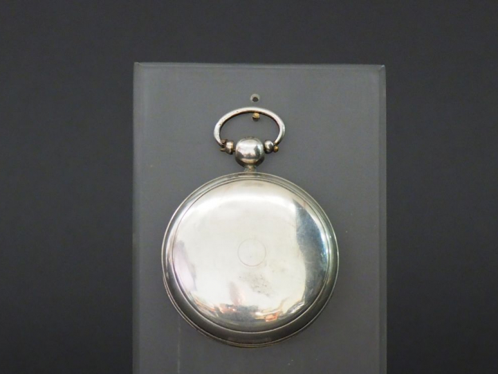 BEUCHER à Paris. Montre de gousset en argent. Poids : 86 g