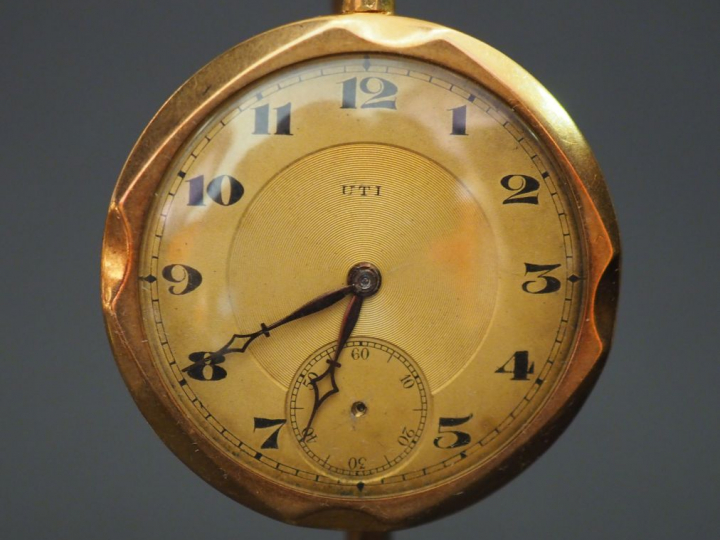 Montre de gousset or. Poids tel : 48,6 g