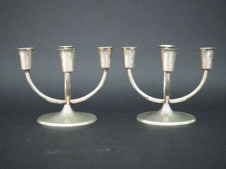 Paire de candélabres  Art déco en argent (800 mm)  MO : Posen et Posen