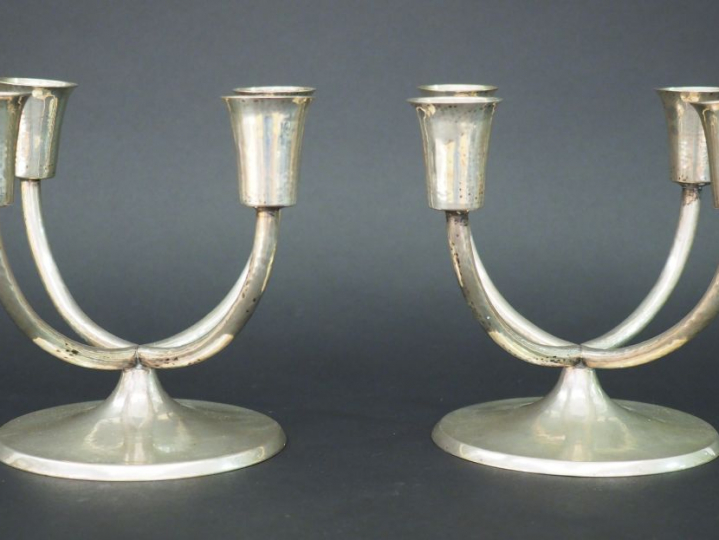 Paire de candélabres  Art déco en argent (800 mm)  MO : Posen et Posen