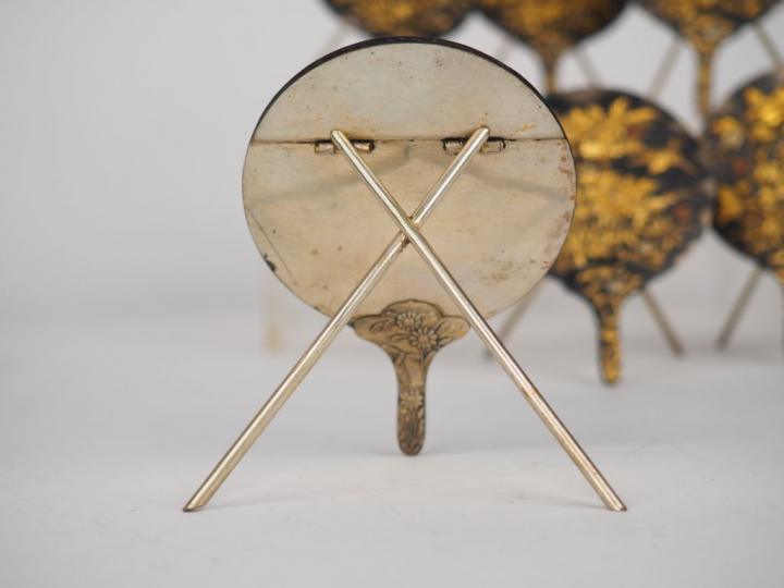 6 porte menus en bronze et sentoku décor d'oiseaux et de compositions 