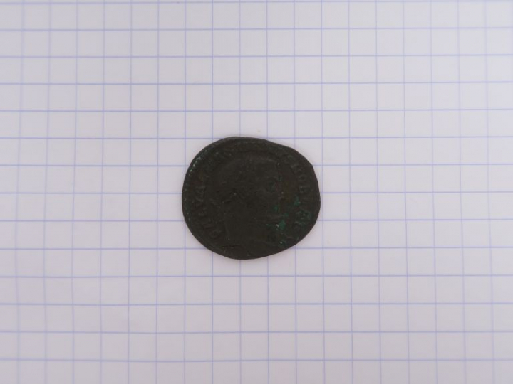 Maximin II Daia (305-313 apr. J.-C.), nummus, R/ GENIO CAESARIS. TB.