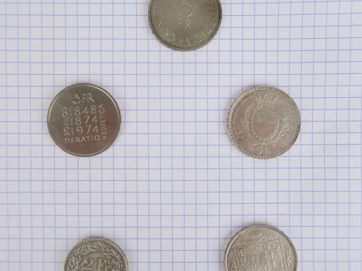 Suisse, lot de cinq monnaies : 2 francs suisse, 1963 , 5 francs 1974 ,