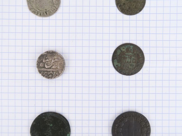 Lot de six monnaies du XVIIIIeme siècle et antérieur. B-TTB.