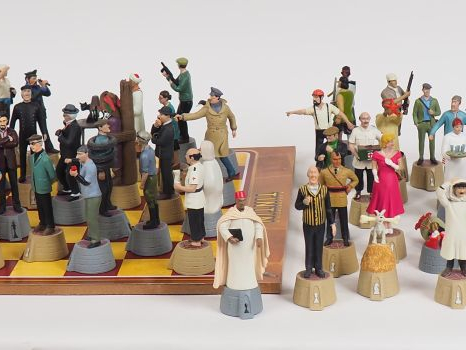 Jeu d'échec complet du film des Aventures de Tintin (64 Figurines) TTB