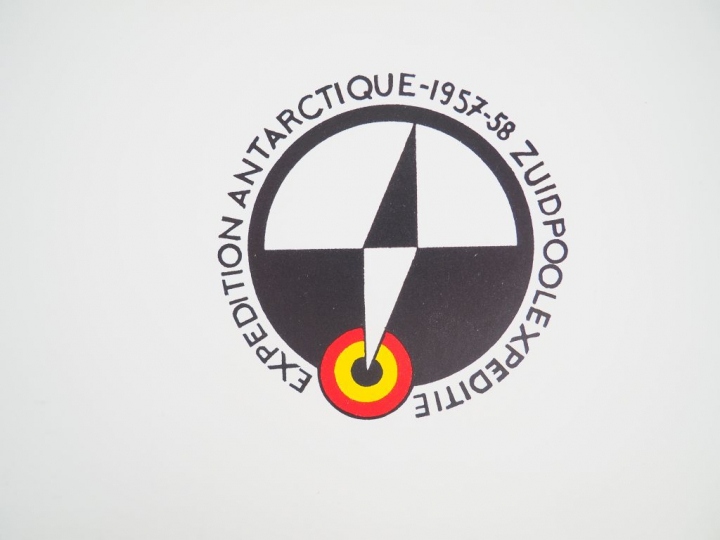 Carte de voeux de l’expédition Antarctique 1957-58 (dessinée par Hergé