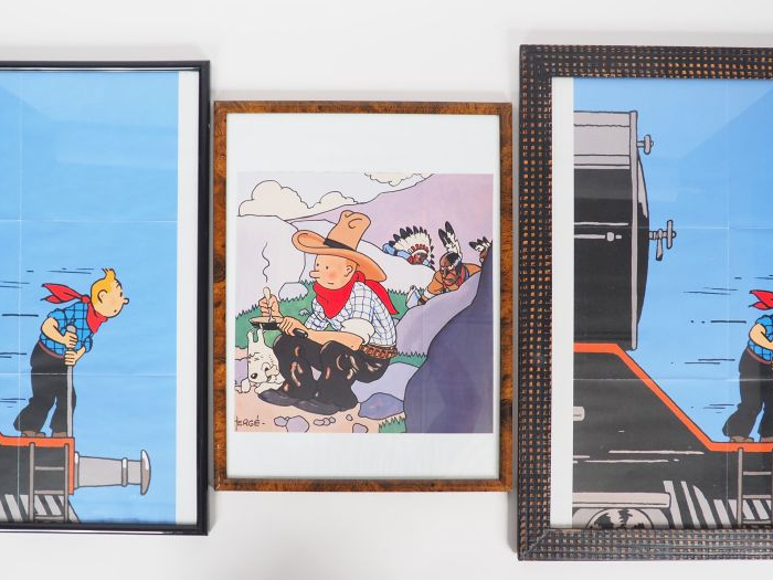 8 CADRES dont 3 représentant TINTIN en AMERIQUE, 1 Tintin au Congo, 1 