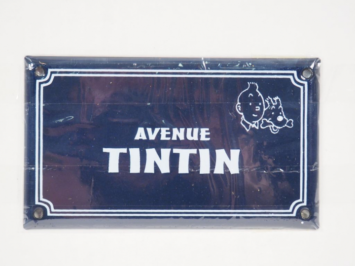 1 plaque émaillée TINTIN " Avenue de Tintin" 13 x 7 cm
