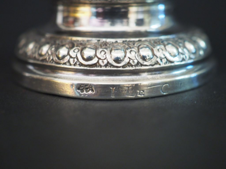 Timbale tulipe XVIIIème en argent Poids : 135 g