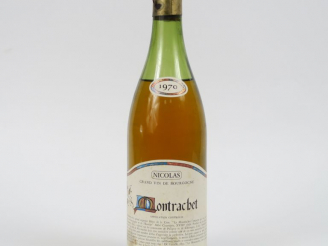 Vente aux enchères 1 BOUTEILLE MONTRACHET MISE NICOLAS - 1970 - 6 CM