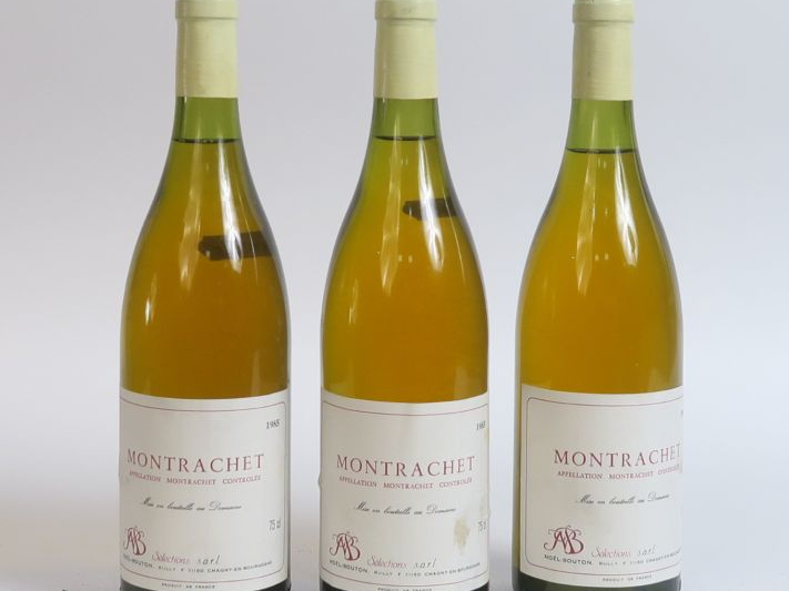 3 BOUTEILLES MONTRACHET NOEL BOUTON - 1985 - 2,5 CM 
