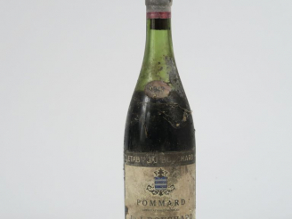 Vente aux enchères 1 BOUTEILLE POMMARD J. BOUCHARD - 1943 - 6,5 CM/CAPS AB/BS