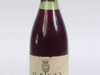 Vente aux enchères 1 BOUTEILLE MUSIGNY DOMAINE COMTES GEORGES DE VOGUE - 1962 - 3,3 CM