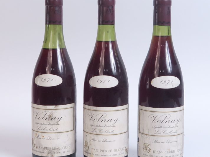 3 BOUTEILLES VOLNAY 'LES CAILLERETS' J.P. BLOUD - 1971 - 1 à 2 CM/1 à 