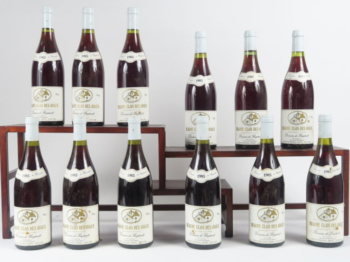 12 BOUTEILLES BEAUNE 'CLOS DES AVAUX' DOMAINE DE BAPTAULT - 1985