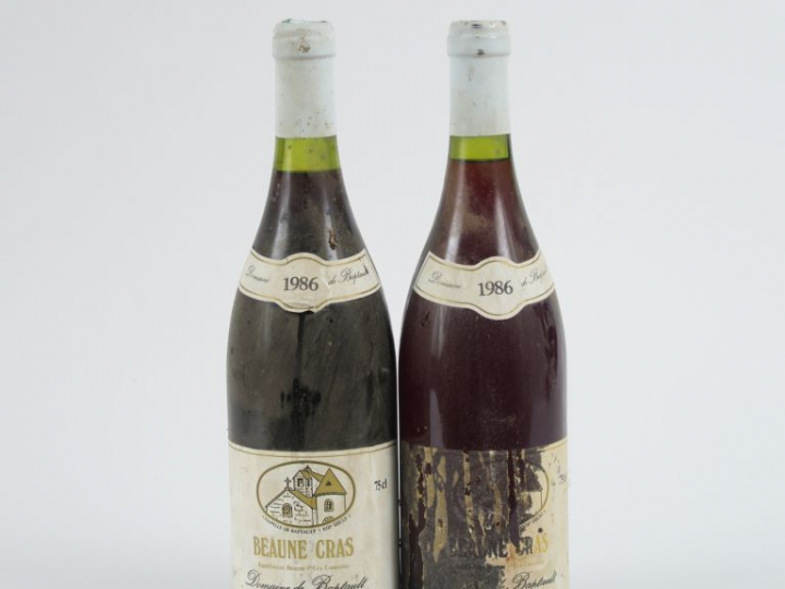2 BOUTEILLES BEAUNE CRAS DOMAINE DE BAPTAULT - 1986 - 1 ETA