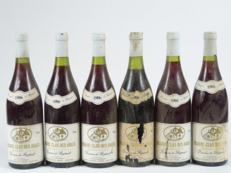 Vente aux enchères 6 BOUTEILLES BEAUNE 'CLOS DES AVAUX' DOMAINE DE BAPTAULT - 1986 - 2 EA