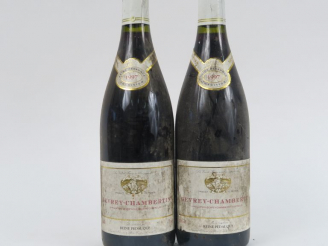 Vente aux enchères 2 BOUTEILLES GEVREY CHAMBERTIN REINE PÉDAUQUE - 1997
